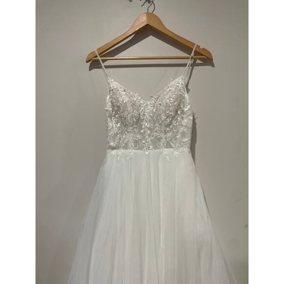 NWT Azazie Tatiana A-Line V-Neck Sequins Tulle Wedding Dress Diamond White Sz 0 - Picture 4 of 11